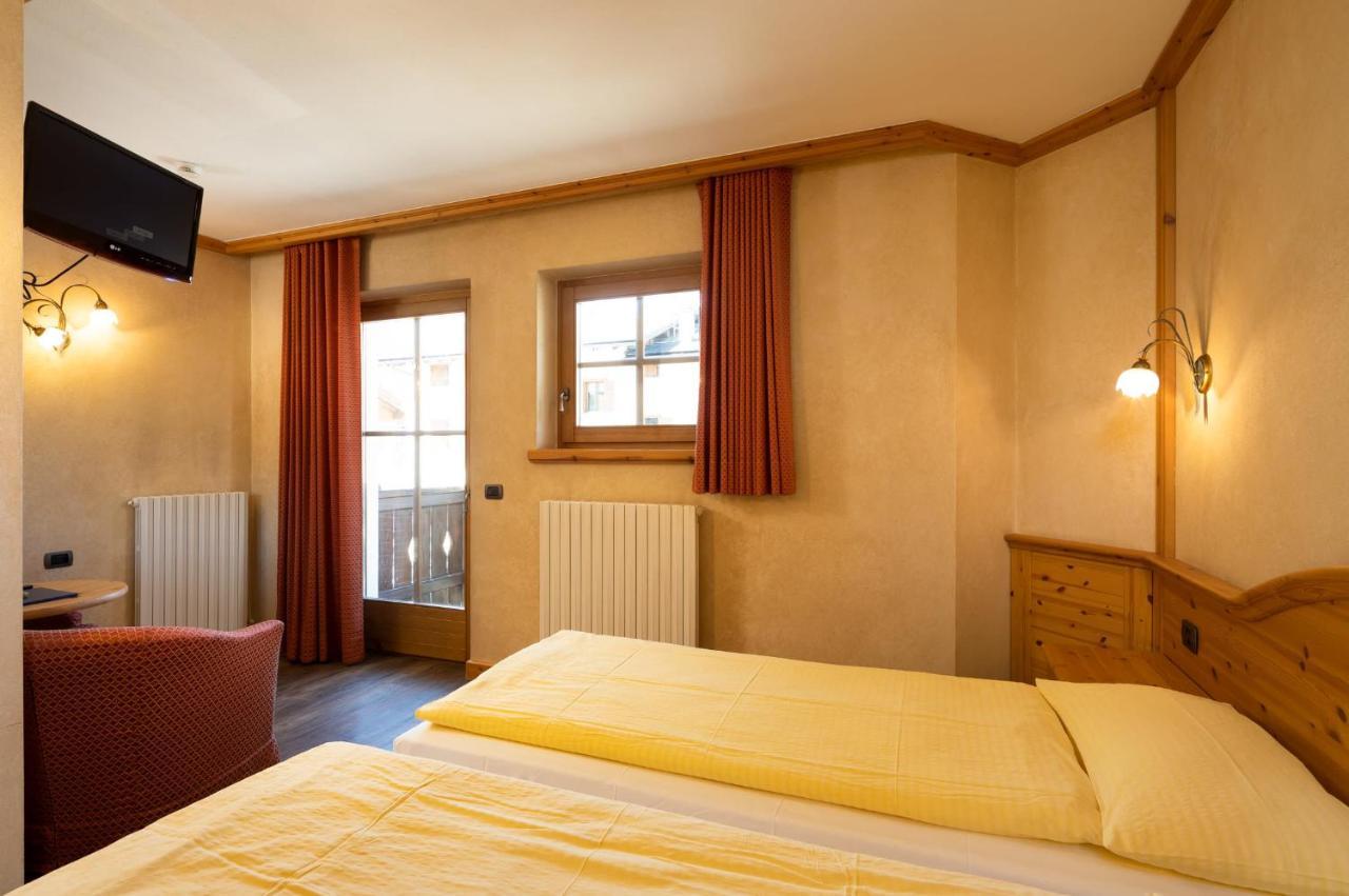 Hotel La Pastorella Livigno Exterior photo