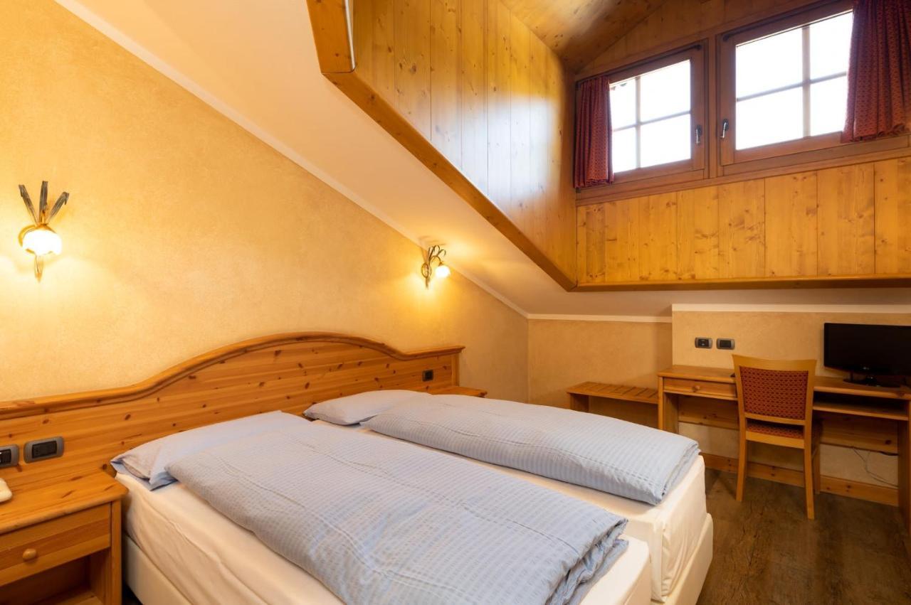 Hotel La Pastorella Livigno Exterior photo