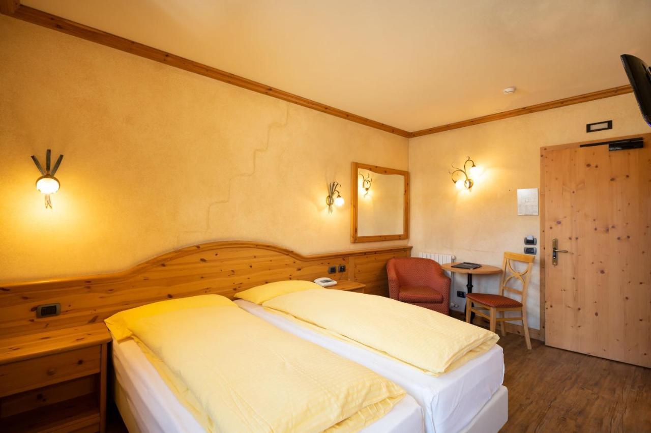 Hotel La Pastorella Livigno Exterior photo