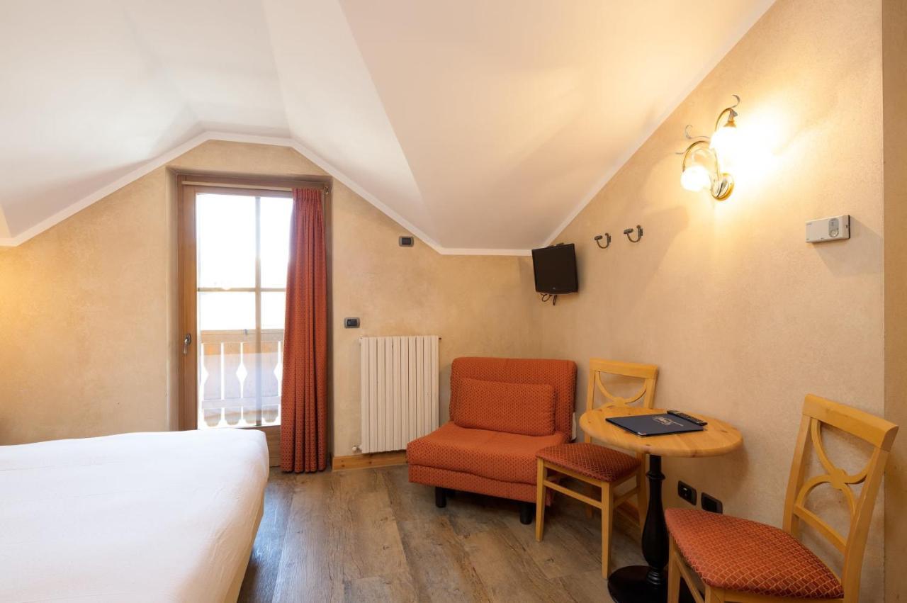 Hotel La Pastorella Livigno Exterior photo