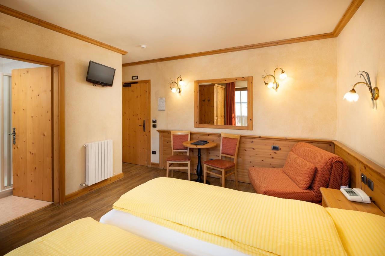 Hotel La Pastorella Livigno Exterior photo