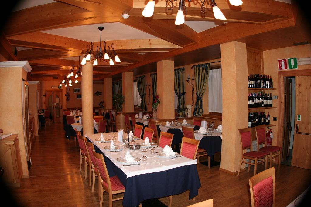 Hotel La Pastorella Livigno Exterior photo