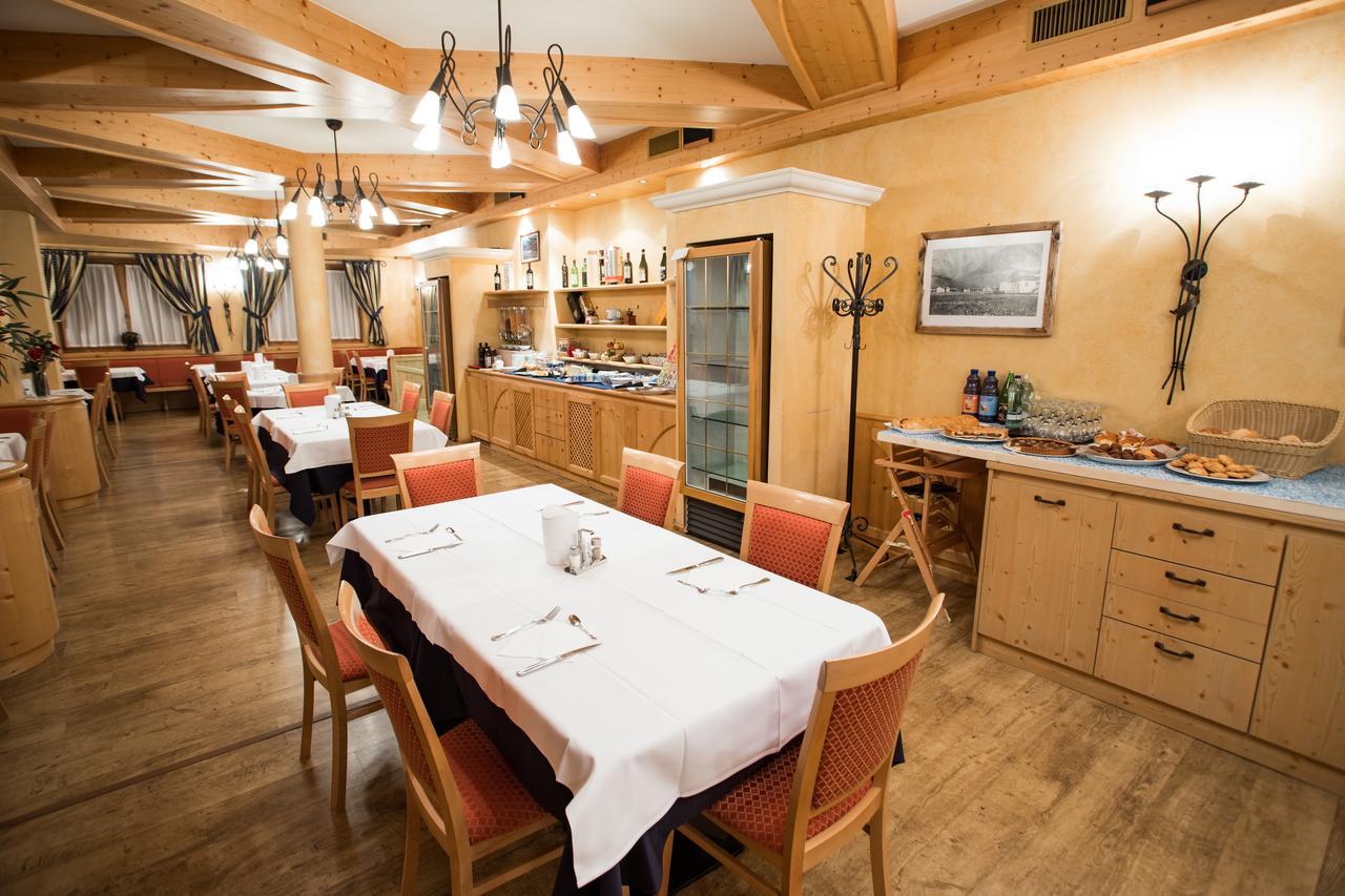 Hotel La Pastorella Livigno Exterior photo